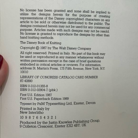 The Disney Book of Knitting by Coss & Robinson 1989 - Picture 5 of 9